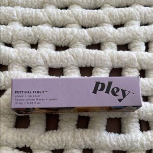 Pley’ Festival Flush Cheek & Lip Color, Mojave Rose. Cruelty free. New in box.
